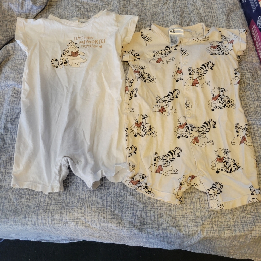 Baby Winnie the pooh short sleeve romper 2 pack 6-9mth